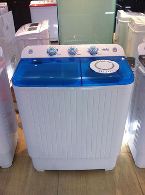 China Weiße Haushalts-große Lasts-tragbare kleine Doppelwannen-Waschmaschine 7.8kg freistehend fournisseur